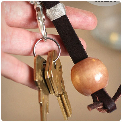 Simple Homemade Leather Keychain